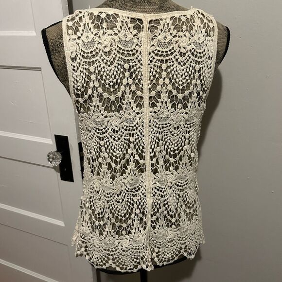 Phase One White Cotton Scalloped Crochet Lace Tank Top - Picture 2 of 10